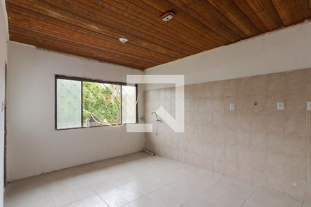 Sala de casa à venda com 2 quartos, 175m² em Sarandi, Porto Alegre