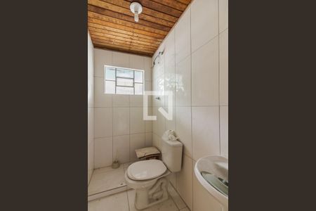 Banheiro   de casa à venda com 2 quartos, 175m² em Sarandi, Porto Alegre