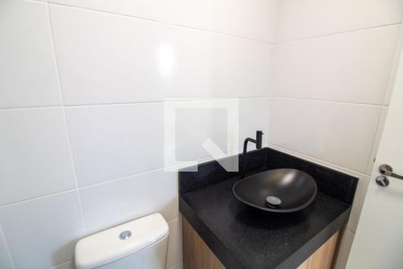 Banheiro de apartamento para alugar com 2 quartos, 41m² em Santo Amaro, São Paulo