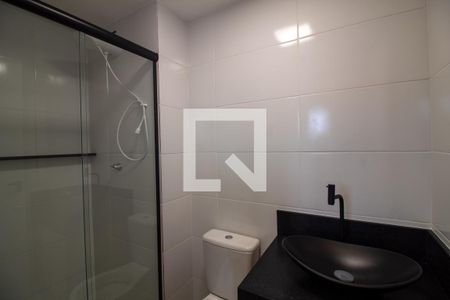Banheiro de apartamento para alugar com 2 quartos, 41m² em Santo Amaro, São Paulo