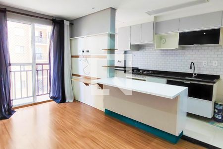 Sala de apartamento para alugar com 2 quartos, 48m² em Parque Erasmo Assunção, Santo André