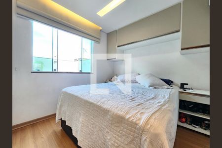 Quarto Suíte de apartamento à venda com 3 quartos, 90m² em Pompéia, Belo Horizonte
