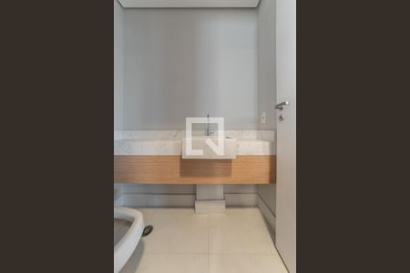 Lavabo de apartamento para alugar com 3 quartos, 192m² em Campo Belo, São Paulo