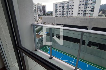 varanda de apartamento para alugar com 2 quartos, 44m² em Pechincha, Rio de Janeiro