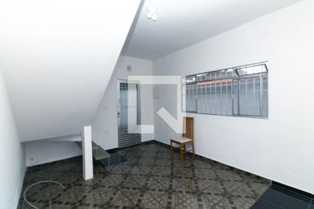 Casa à venda com 5 quartos, 200m² em Vila Ponte Rasa, São Paulo