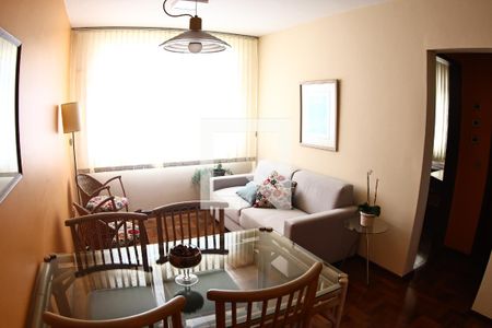 Sala de apartamento à venda com 3 quartos, 60m² em Nova Suíssa, Belo Horizonte