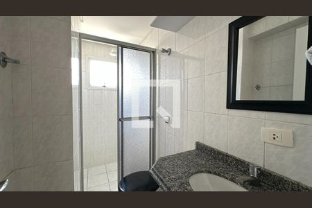 Banheiro de apartamento para alugar com 1 quarto, 45m² em Prado Velho, Curitiba