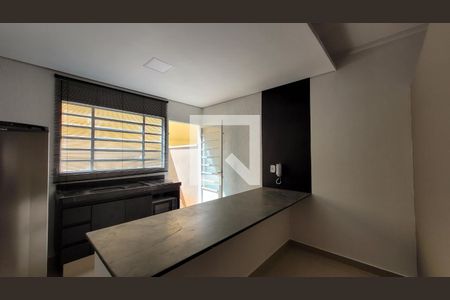 Cozinha de kitnet/studio à venda com 1 quarto, 35m² em Cidade Universitária, Campinas