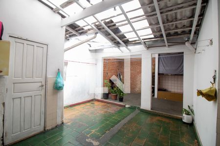 Casa à venda com 120m², 2 quartos e 1 vaga Casa à venda com 120m², 2 quartos e 1 vagaQuintal