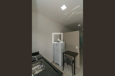 Cozinha  de kitnet/studio para alugar com 1 quarto, 24m² em Cidade Universitária, Campinas