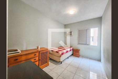 Quarto 1 de apartamento para alugar com 2 quartos, 82m² em Jardim Las Palmas, Guarujá