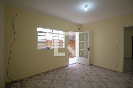 Sala de casa para alugar com 3 quartos, 70m² em Fazenda Aricanduva, São Paulo