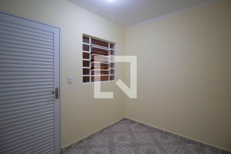 Quarto 1 de casa para alugar com 3 quartos, 70m² em Fazenda Aricanduva, São Paulo