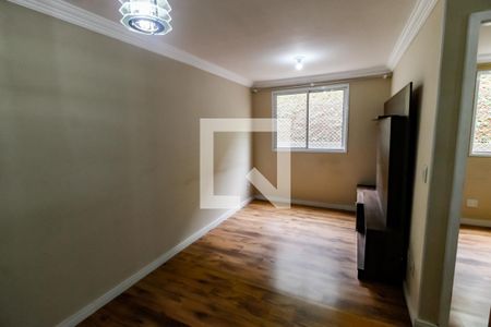 Sala de apartamento para alugar com 2 quartos, 48m² em Jardim Elizabete, Taboão da Serra