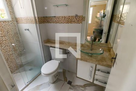 Banheiro de apartamento para alugar com 2 quartos, 48m² em Jardim Elizabete, Taboão da Serra