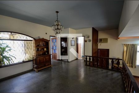 Sala de casa à venda com 4 quartos, 1000m² em Grajaú, Rio de Janeiro