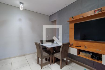 Sala de casa para alugar com 2 quartos, 170m² em Cidade Intercap, Taboão da Serra