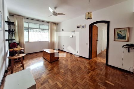 Apartamento à venda com 120m², 3 quartos e 1 vagaSala