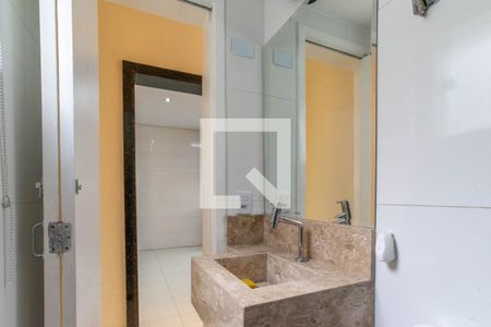 Lavabo de casa para alugar com 3 quartos, 276m² em Jardim Presidente Dutra, Guarulhos