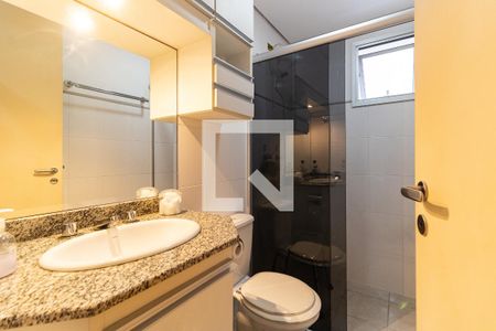 Banheiro da Suíte de apartamento para alugar com 3 quartos, 79m² em Aclimação, São Paulo