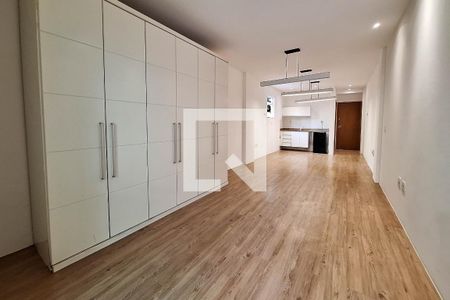 Sala/Quarto de kitnet/studio à venda com 1 quarto, 40m² em Itaipu, Niterói