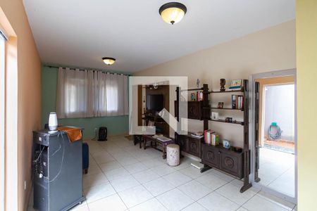 Sala 1 de casa para alugar com 3 quartos, 192m² em Jardim Guanabara, Belo Horizonte