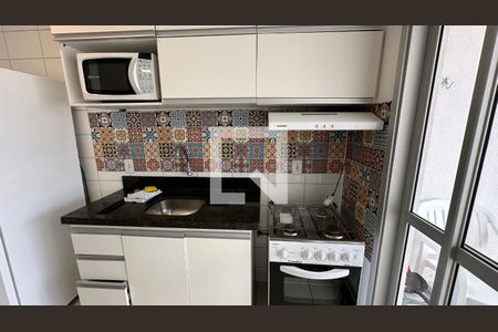 Cozinha de apartamento para alugar com 2 quartos, 70m² em Jardim Goiás, Goiânia