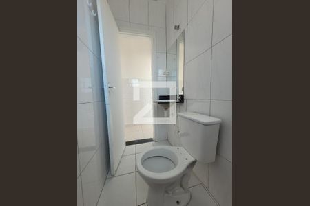 Casa Edícula-Banheiro de casa à venda com 4 quartos, 165m² em Parque São Quirino, Campinas