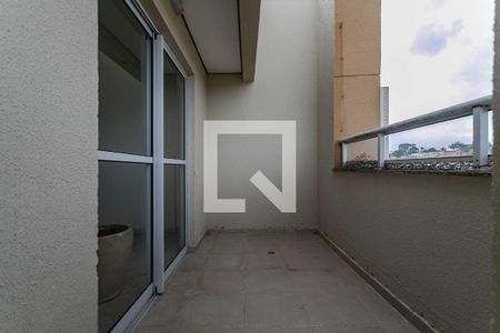 Apartamento para alugar com 146m², 4 quartos e 2 vagas Apartamento para alugar com 146m², 4 quartos e 2 vagasVaranda