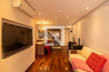 Sala de apartamento para alugar com 2 quartos, 75m² em Cerqueira César, São Paulo