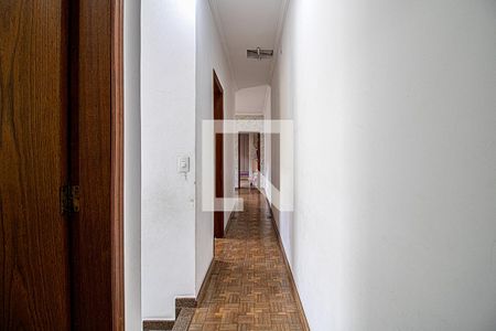 Corredor de casa à venda com 4 quartos, 144m² em Jardim Maria Estela, São Paulo