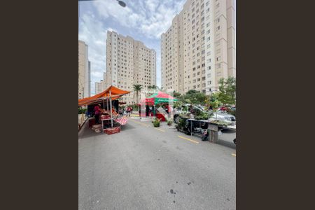 Apartamento para alugar com 48m², 2 quartos e 1 vaga Apartamento para alugar com 48m², 2 quartos e 1 vagaÁrea Comum - Feira