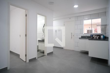 Sala/Cozinha de apartamento para alugar com 2 quartos, 35m² em Jardim Maringá, São Paulo