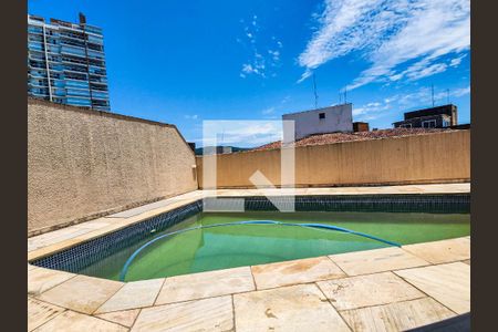 Apartamento para alugar com 260m², 3 quartos e 4 vagas Apartamento para alugar com 260m², 3 quartos e 4 vagasÁrea comum - Piscina