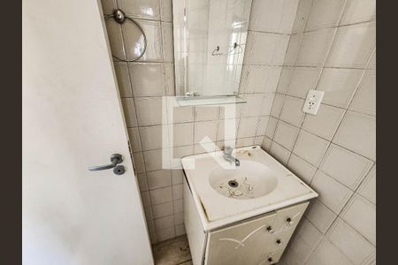 Apartamento para alugar com 260m², 3 quartos e 4 vagas Apartamento para alugar com 260m², 3 quartos e 4 vagasBanheiro