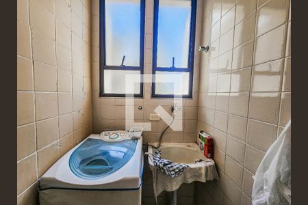 Apartamento para alugar com 260m², 3 quartos e 4 vagas Apartamento para alugar com 260m², 3 quartos e 4 vagasÁrea de Serviço