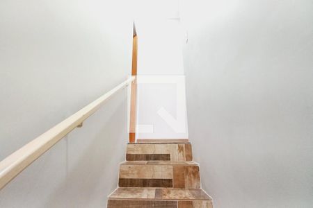 Escada de casa de condomínio à venda com 2 quartos, 82m² em Jardim Paraiso de Viracopos, Campinas