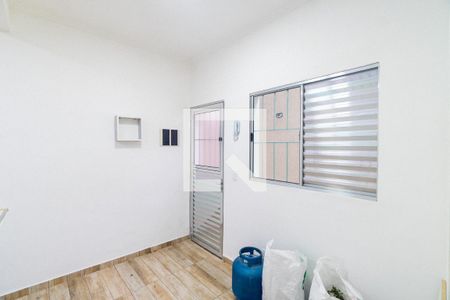 Sala de casa de condomínio para alugar com 2 quartos, 44m² em Vila Campestre, São Paulo
