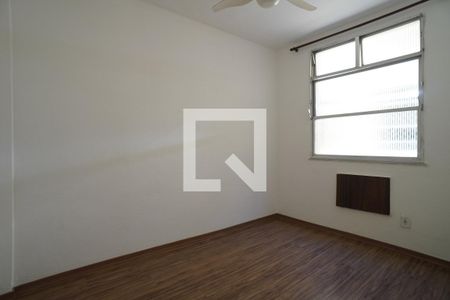 Quarto 2 de apartamento para alugar com 2 quartos, 53m² em Santana, Niterói