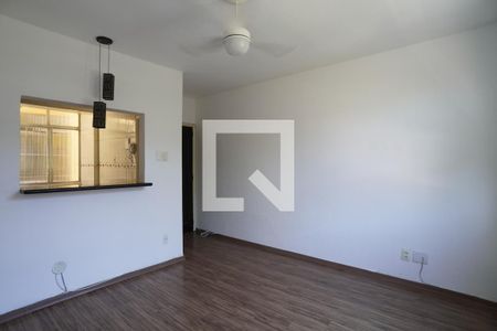 Sala de apartamento para alugar com 2 quartos, 53m² em Santana, Niterói