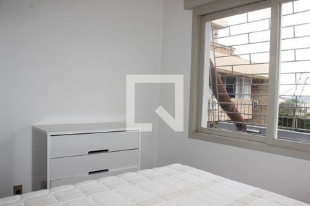 Quarto de apartamento à venda com 1 quarto, 48m² em Teresópolis, Porto Alegre