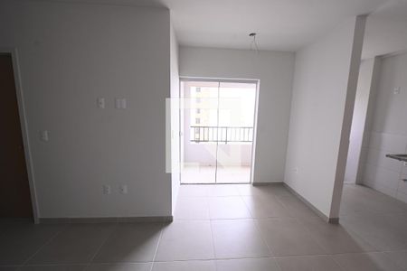 Sala de apartamento para alugar com 2 quartos, 54m² em Parque Oeste Industrial, Goiânia