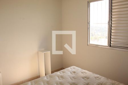 Quarto 2 de apartamento para alugar com 2 quartos, 44m² em Jardim Colibri, Cotia