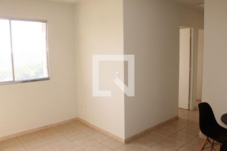 Sala de apartamento para alugar com 2 quartos, 44m² em Jardim Colibri, Cotia