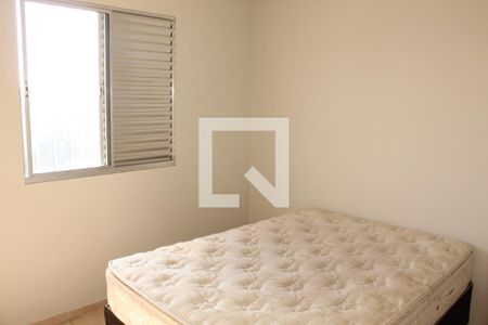 Quarto 2 de apartamento para alugar com 2 quartos, 44m² em Jardim Colibri, Cotia