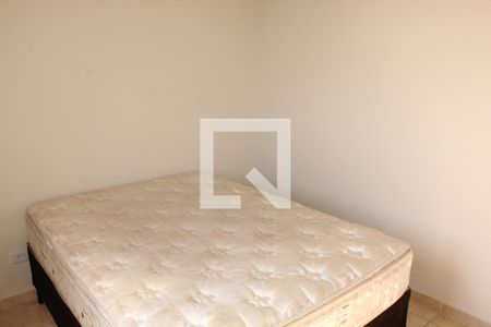 Quarto 2 de apartamento para alugar com 2 quartos, 44m² em Jardim Colibri, Cotia