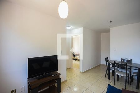 Sala de apartamento para alugar com 2 quartos, 48m² em Paraisópolis, São Paulo