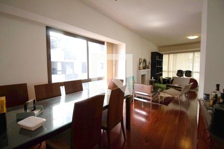 Sala de apartamento à venda com 3 quartos, 160m² em Vila Madalena, São Paulo