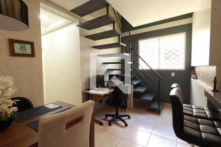 Apartamento para alugar com 106m², 2 quartos e 2 vagasSala