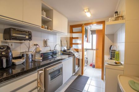 Cozinha de apartamento à venda com 2 quartos, 84m² em Partenon, Porto Alegre